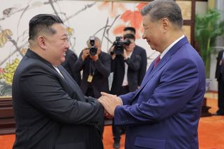 Kim Čong-un už není chudý příbuzný. Donutil Čínu zabojovat o vliv - Seznam Zprávy